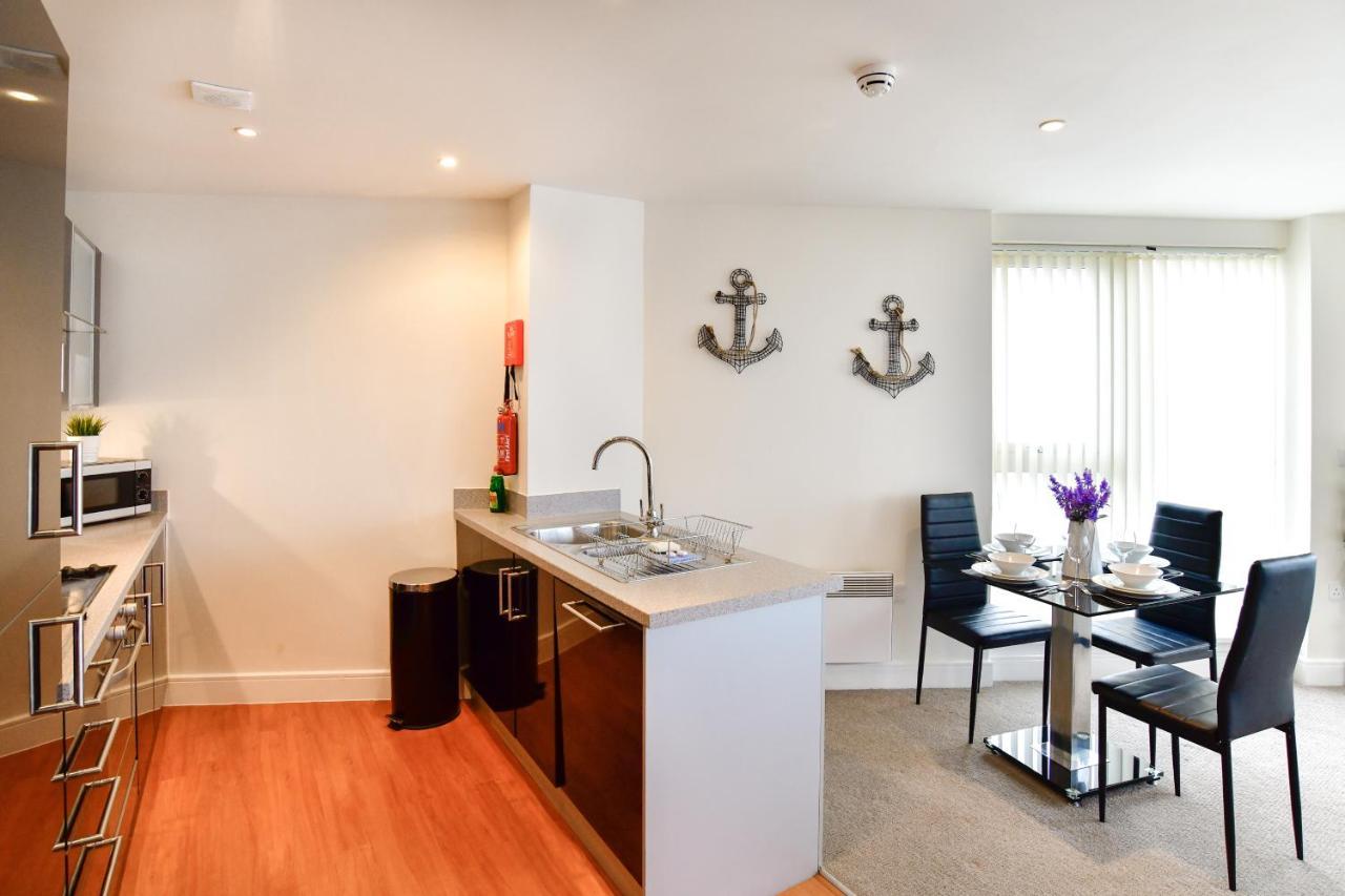 Meridian Quay Apartments, By Jsw Short Stay Swansea Extérieur photo