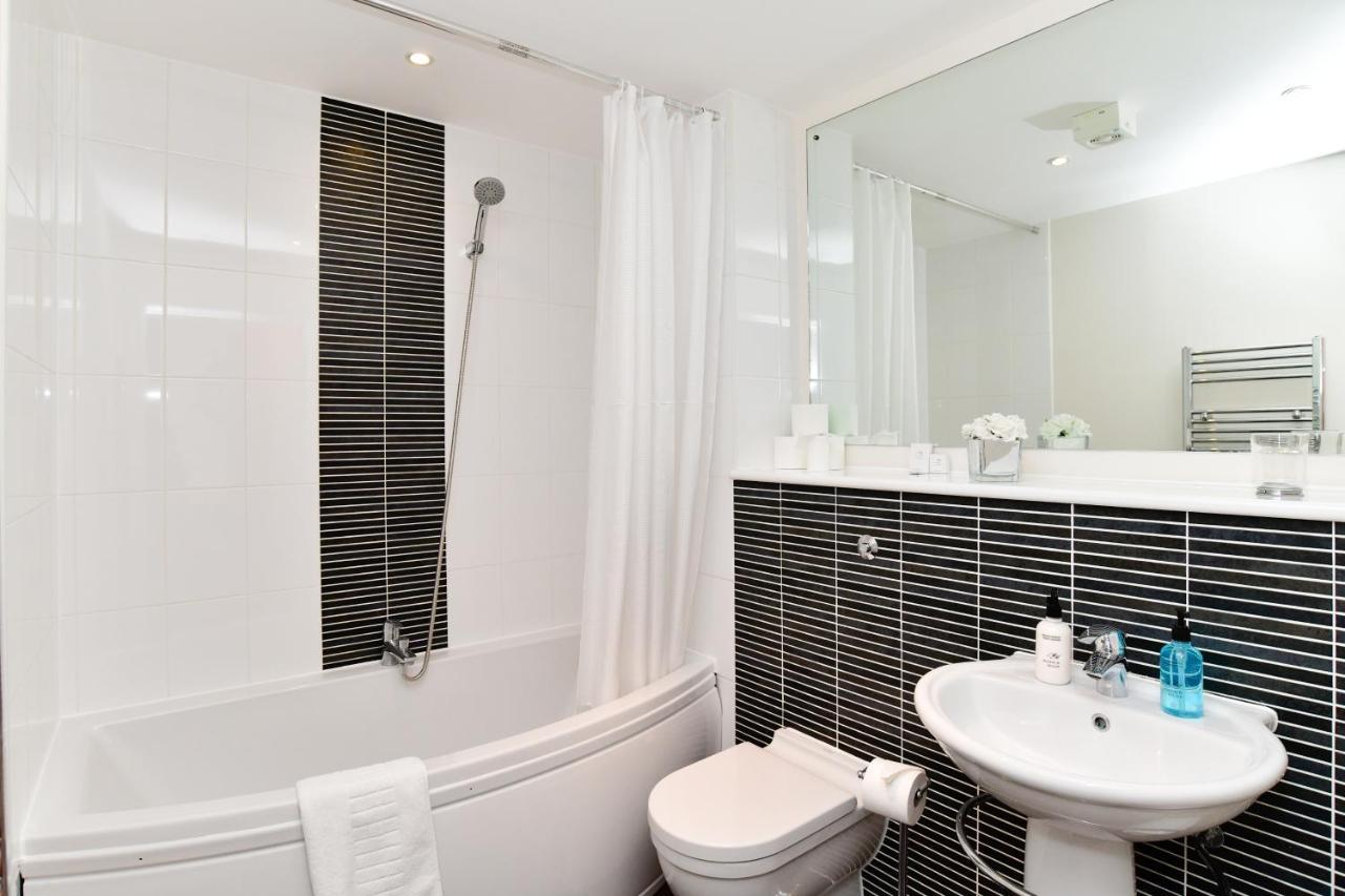 Meridian Quay Apartments, By Jsw Short Stay Swansea Extérieur photo